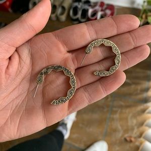 House of Harlow hopped earrings